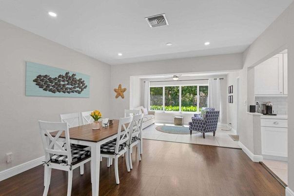 Dining room, Interior, Living room, Recessed Lighting, Wood Texture Flooring