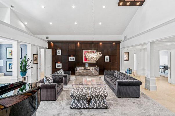 Interior, Living room, Pendant Lights, Recessed Lighting