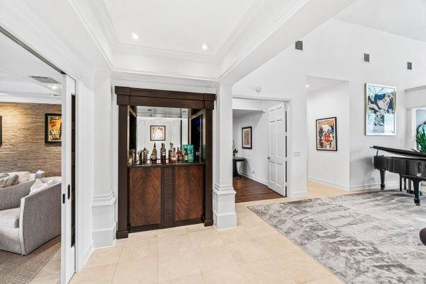 Interior, Piano, Recessed Lighting, Wood Texture Flooring