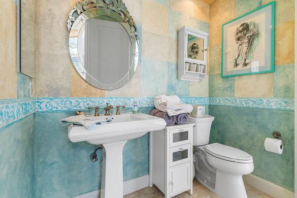Bathroom, Interior