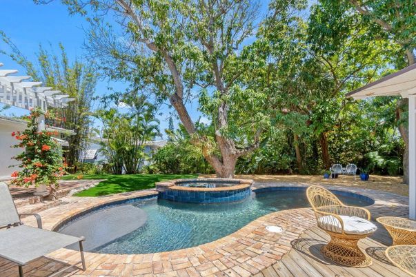 Exterior, Pool