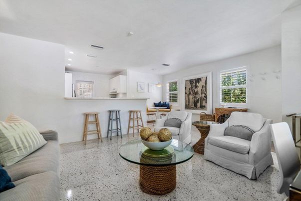 Interior, Kitchen, Living room, Pendant Lights, Recessed Lighting