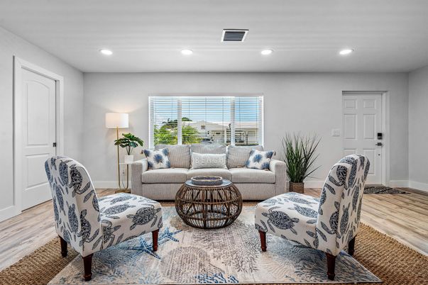 Interior, Living room, Recessed Lighting, Wood Texture Flooring