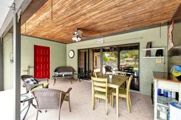 Dining room, Interior, Wooden Ceilings