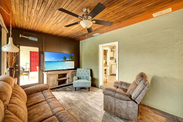 Interior, Living room, Pendant Lights, Wooden Ceilings, Wood Texture Flooring
