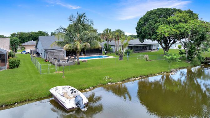 Backyard, Exterior, Pool
