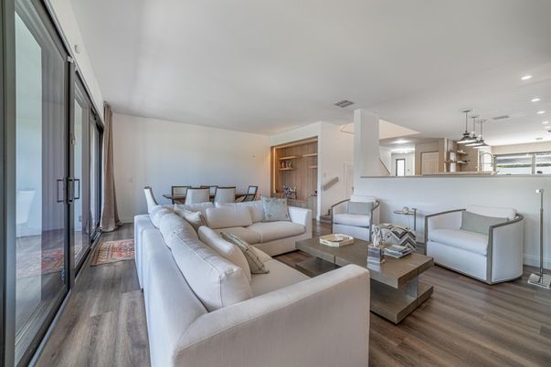 Dining room, Interior, Living room, Pendant Lights, Recessed Lighting, Wood Texture Flooring