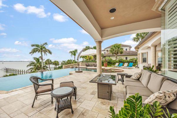 Exterior, Pool, Water