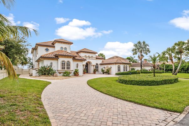 Backyard, Exterior, Facade, Mediterranean