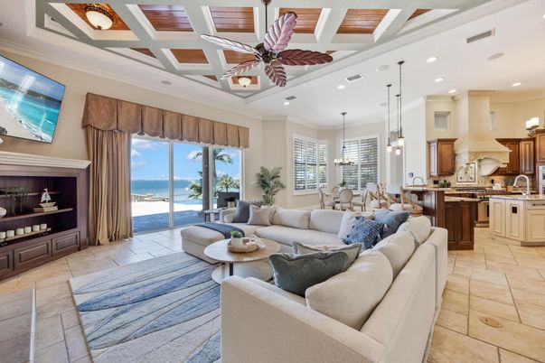 Dining room, Interior, Kitchen, Living room, Pendant Lights, Recessed Lighting, Water