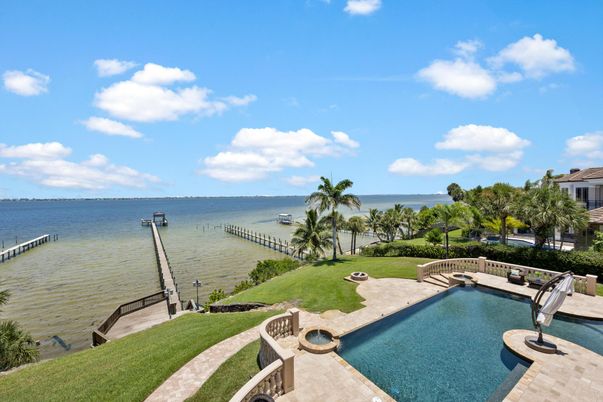 Exterior, Pool, Water