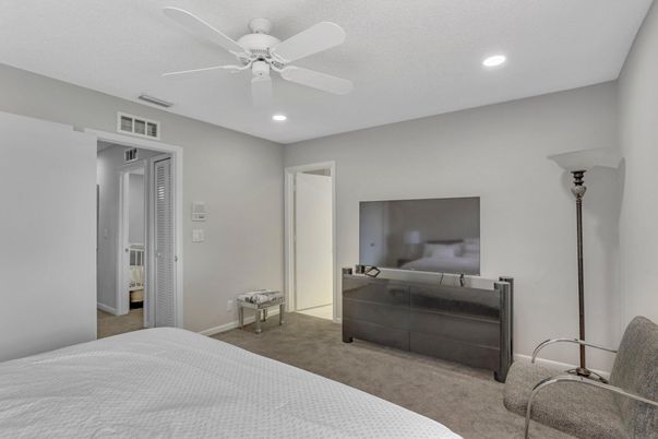Bedroom, Interior, Recessed Lighting