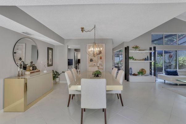 Chandelier, Dining room, Interior