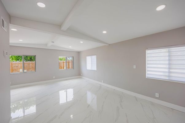 Empty room, Interior, Marble, Recessed Lighting