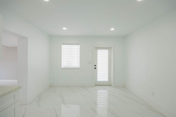 Empty room, Interior, Marble, Recessed Lighting