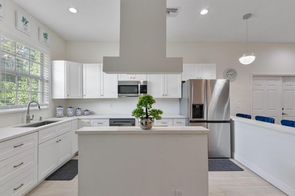 Interior, Kitchen, Pendant Lights, Recessed Lighting, Stainless Steel Appliances