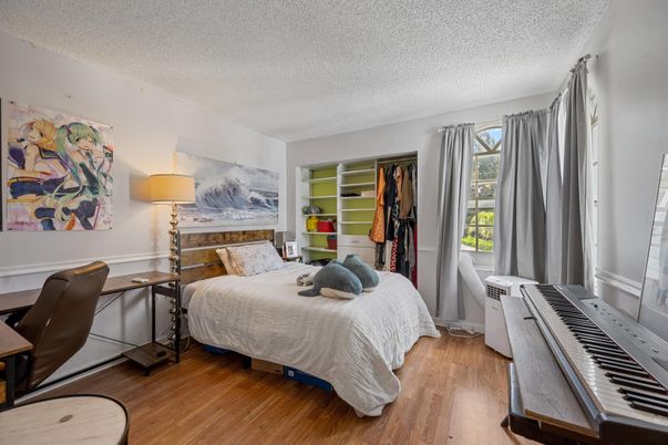 Bedroom, Interior, Piano, Wood Texture Flooring