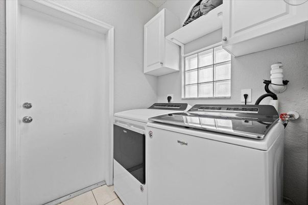 Interior, Washer