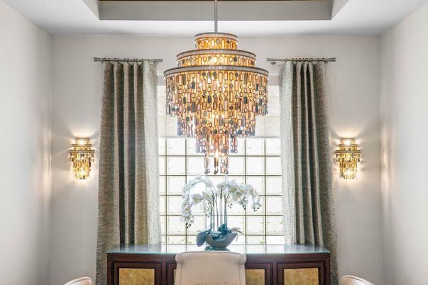Chandelier, Interior