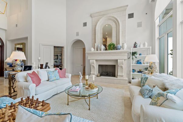 Fireplace, Interior, Living room, Recessed Lighting