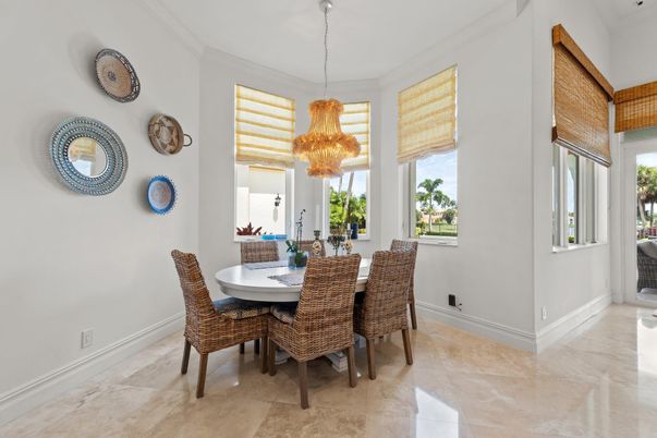 Chandelier, Dining room, Interior, Pendant Lights