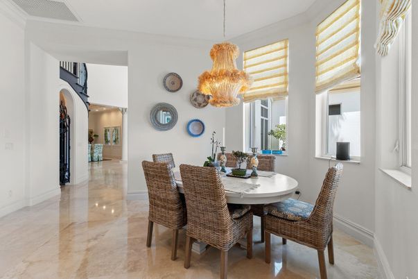 Chandelier, Dining room, Interior, Pendant Lights