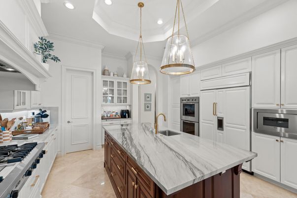 Interior, Kitchen, Pendant Lights, Recessed Lighting, Stainless Steel Appliances