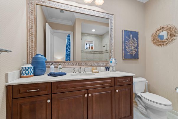 Bathroom, Interior, Recessed Lighting