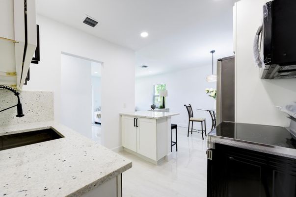 Dining room, Interior, Kitchen, Pendant Lights, Recessed Lighting