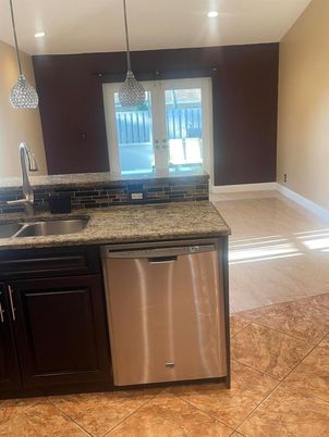 Interior, Kitchen, Pendant Lights, Recessed Lighting, Stainless Steel Appliances