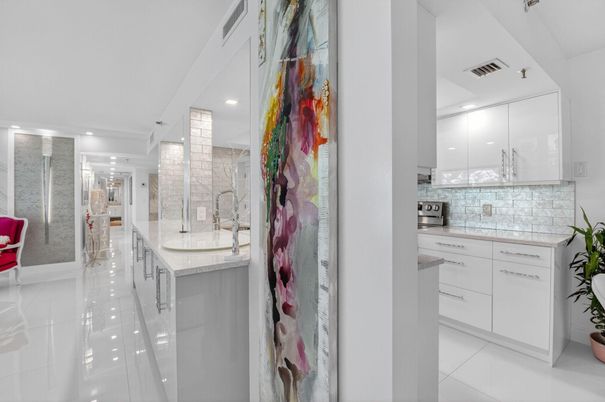 Bathroom, Interior, Kitchen, Recessed Lighting