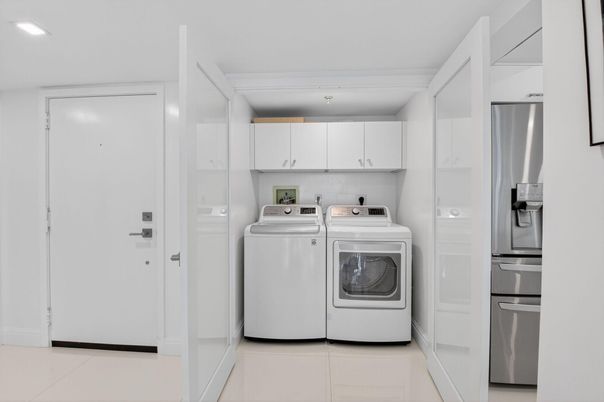 Interior, Recessed Lighting, Washer