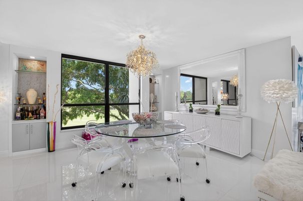 Chandelier, Dining room, Interior