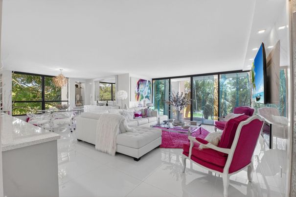Chandelier, Dining room, Interior, Living room, Recessed Lighting