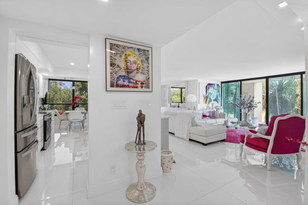 Dining room, Interior, Living room, Recessed Lighting