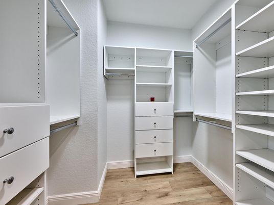 Interior, Walk-in Closets, Wood Texture Flooring
