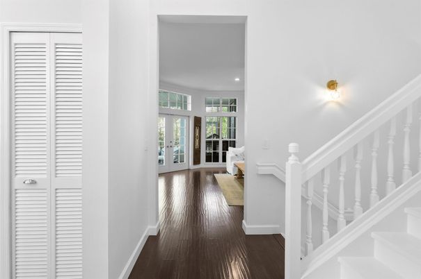 Interior, Recessed Lighting, Wood Texture Flooring