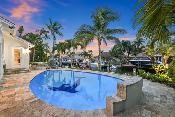 Exterior, Pool, Water