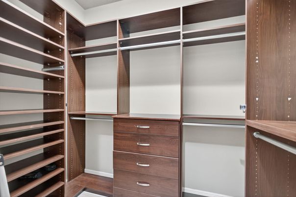 Interior, Walk-in Closets