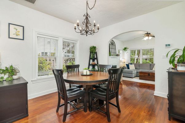 Chandelier, Dining room, Interior, Living room, Wood Texture Flooring