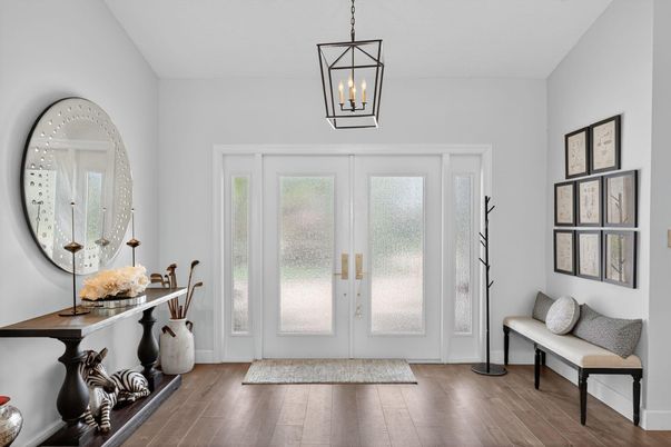 Interior, Pendant Lights, Wood Texture Flooring