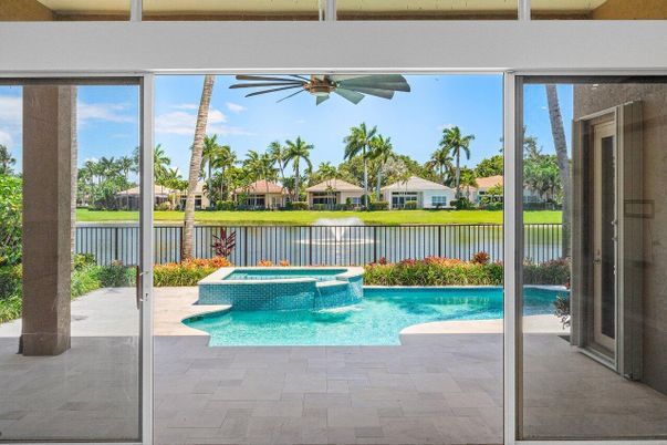 Exterior, Pool, Water