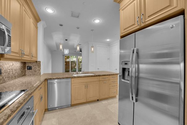 Interior, Kitchen, Pendant Lights, Recessed Lighting, Stainless Steel Appliances
