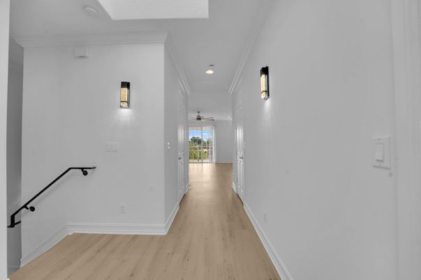 Interior, Recessed Lighting, Wood Texture Flooring