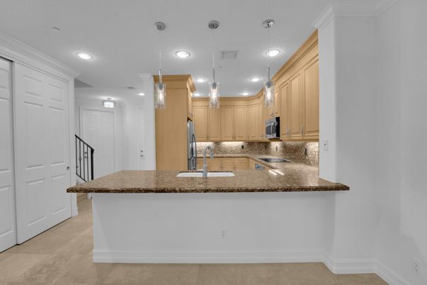 Interior, Kitchen, Pendant Lights, Recessed Lighting