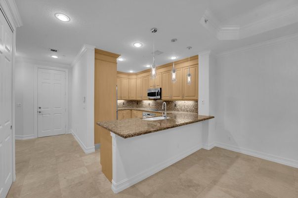 Interior, Kitchen, Pendant Lights, Recessed Lighting