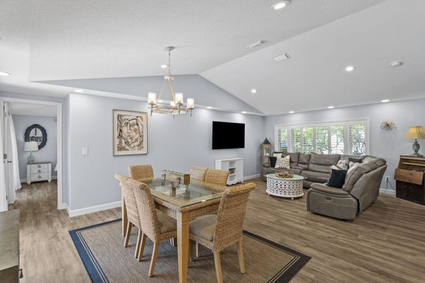 Chandelier, Dining room, Interior, Living room, Recessed Lighting, Wood Texture Flooring