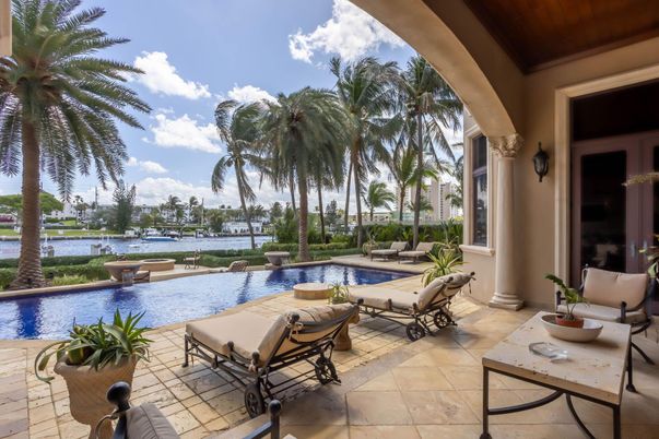Exterior, Pool, Water