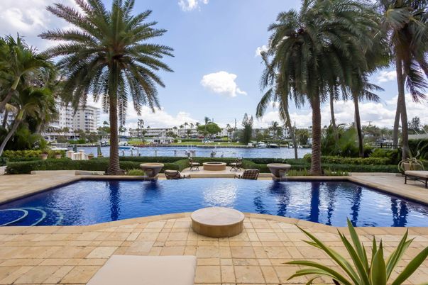 Exterior, Pool, Water