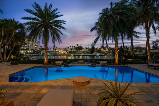 Exterior, Pool, Water